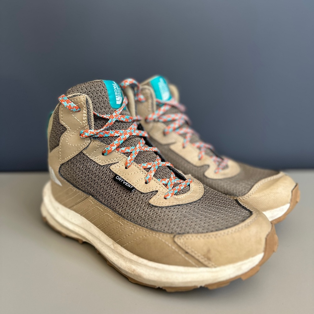 Womens/Girls Hiking Boots - North Face Fastpack Hiker: Tan and Gray